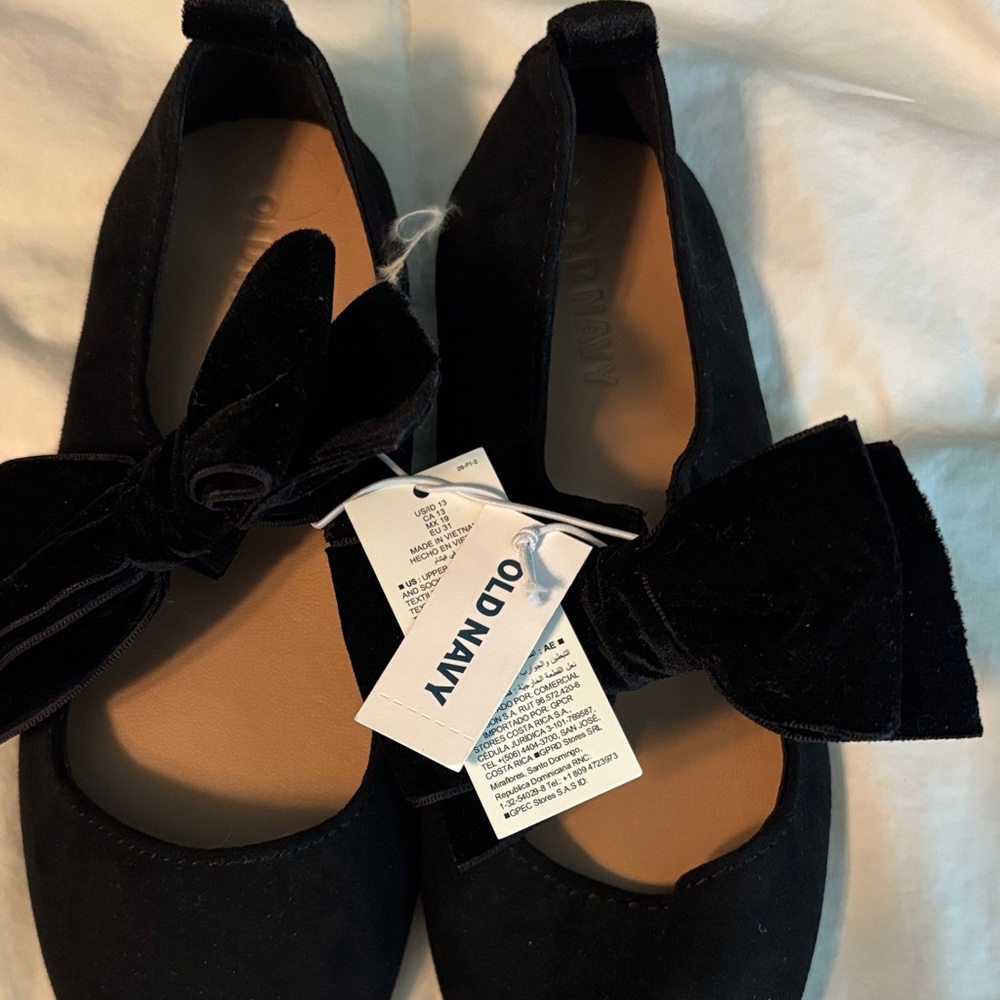 Old Navy Kids Black Velvet Bow Shoes